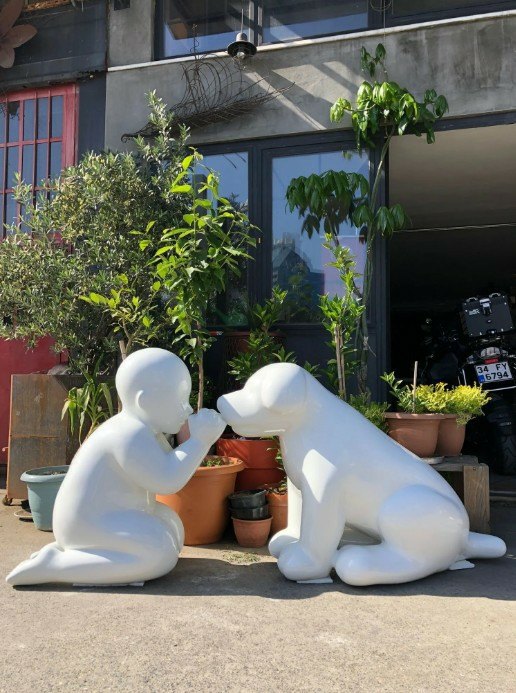 Ayla TURAN, Let me tell you a Secret, 86 × 198 × 57 cm